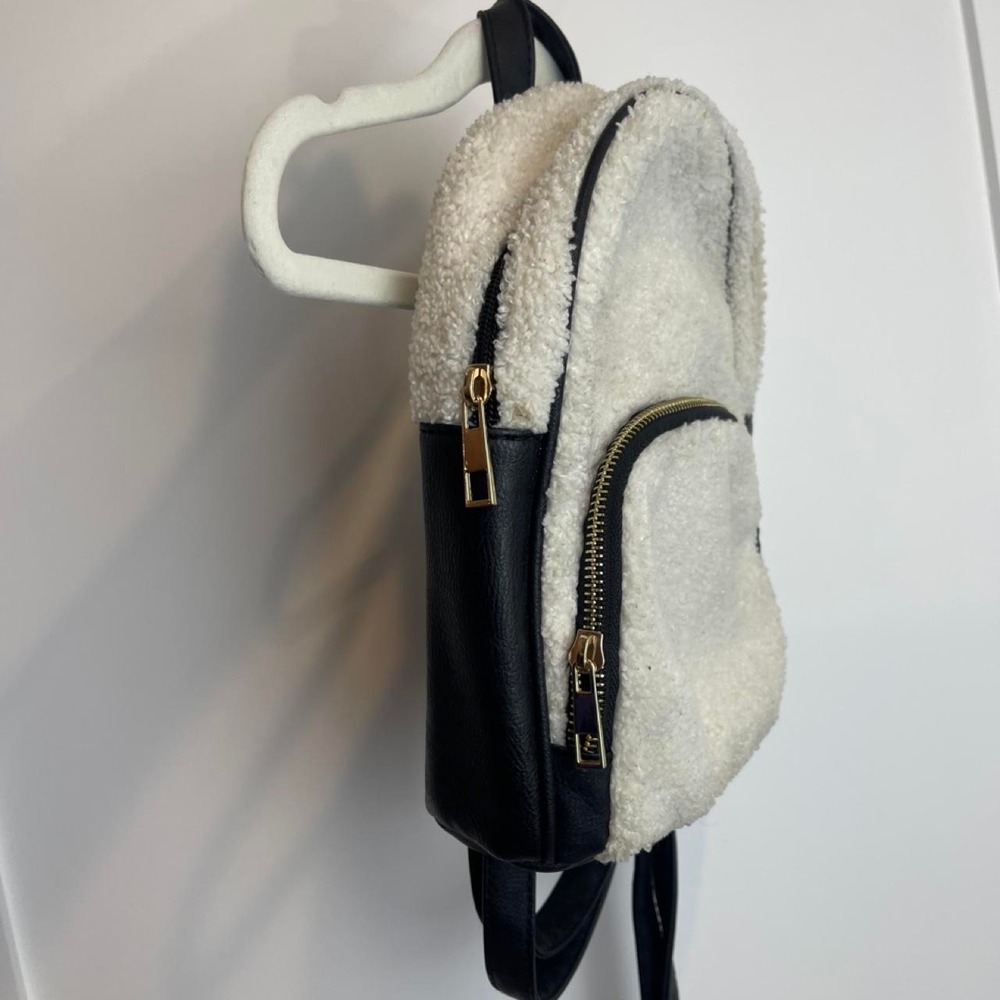 Cream Sherpa Mini Backpack 🖤 - Picture 3 of 7